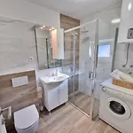 Duje Apartman